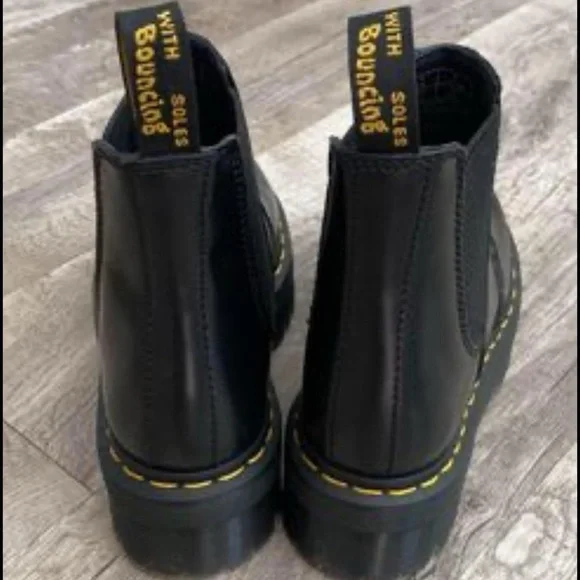 Dr. Marten 2976 SMOOTH LEATHER
PLATFORM CHELSEA BOOTS SIZE 6 - Picture 3 of 4
